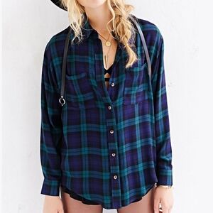 UO BDG Navy Blue Plaid Flannel Button Down Shirt